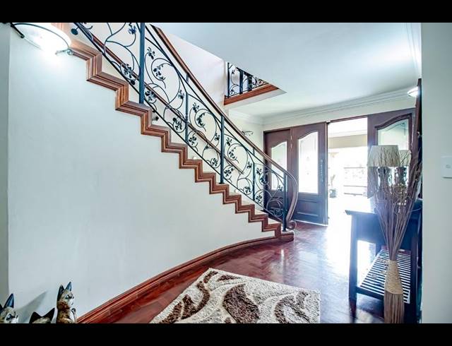 3 BEDROOM HOUSE FOR SALE IN ZAMBEZI COUNTRY ESTATE